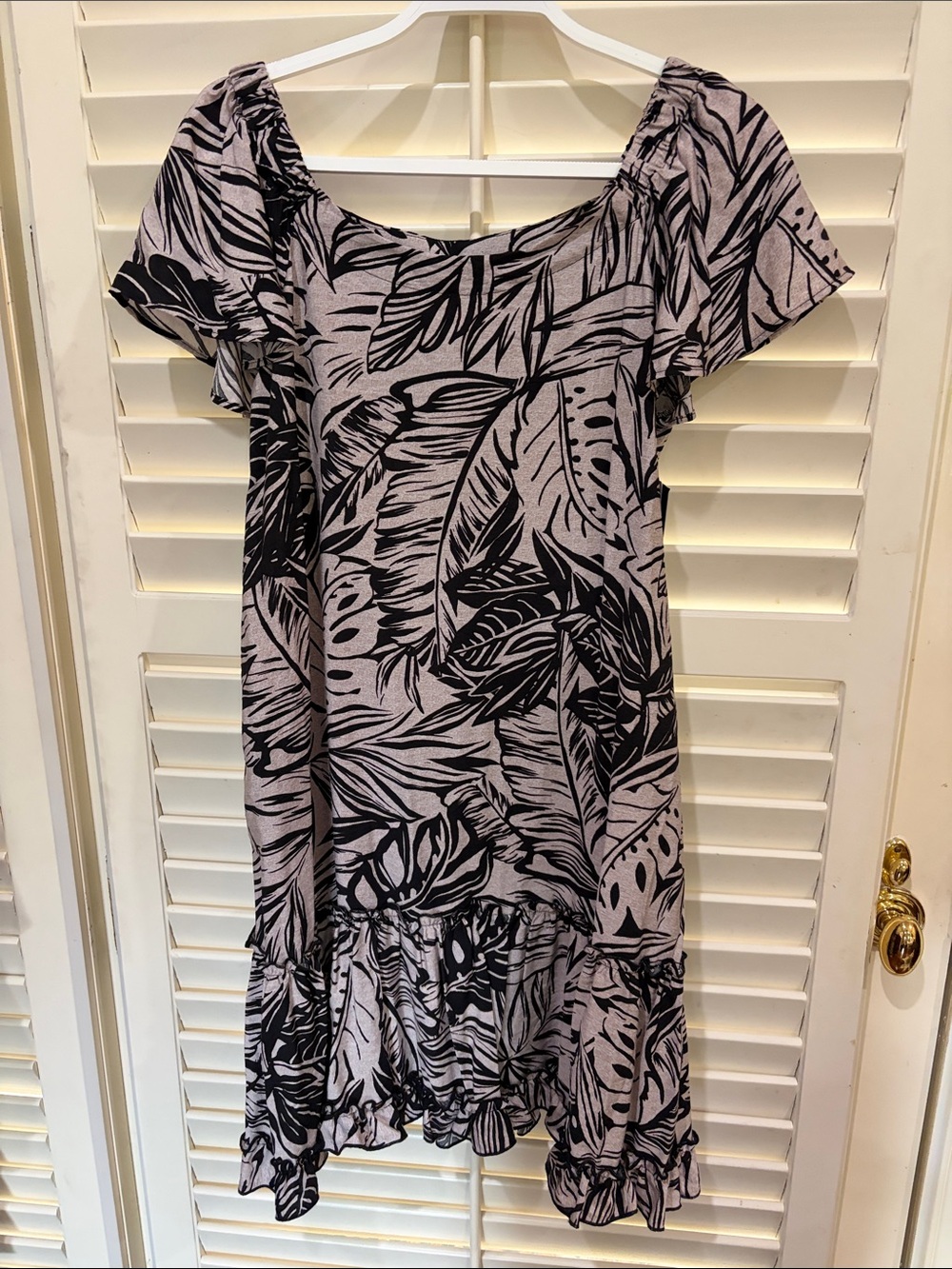 Robbie Bee Black & Light Pink Tropical-Print Off-Shoulder Mini Dress